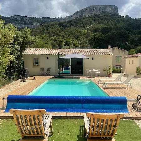 Appartement De Charme Avec Piscine Fontaine-de-Vaucluse